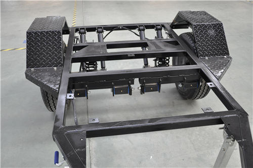 拖掛車底盤正面 拖掛車底盤正面