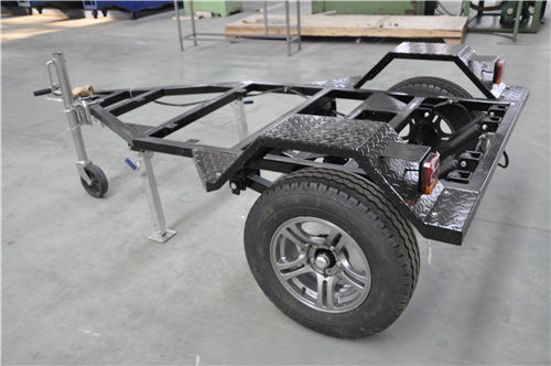 拖掛車底盤后側 拖掛車底盤后側